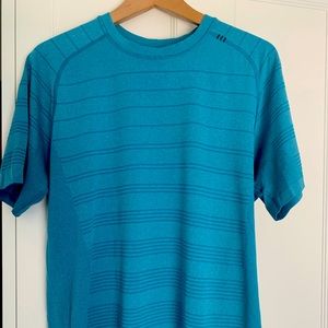 Men’s Large Lulu Lemon T-Shirt